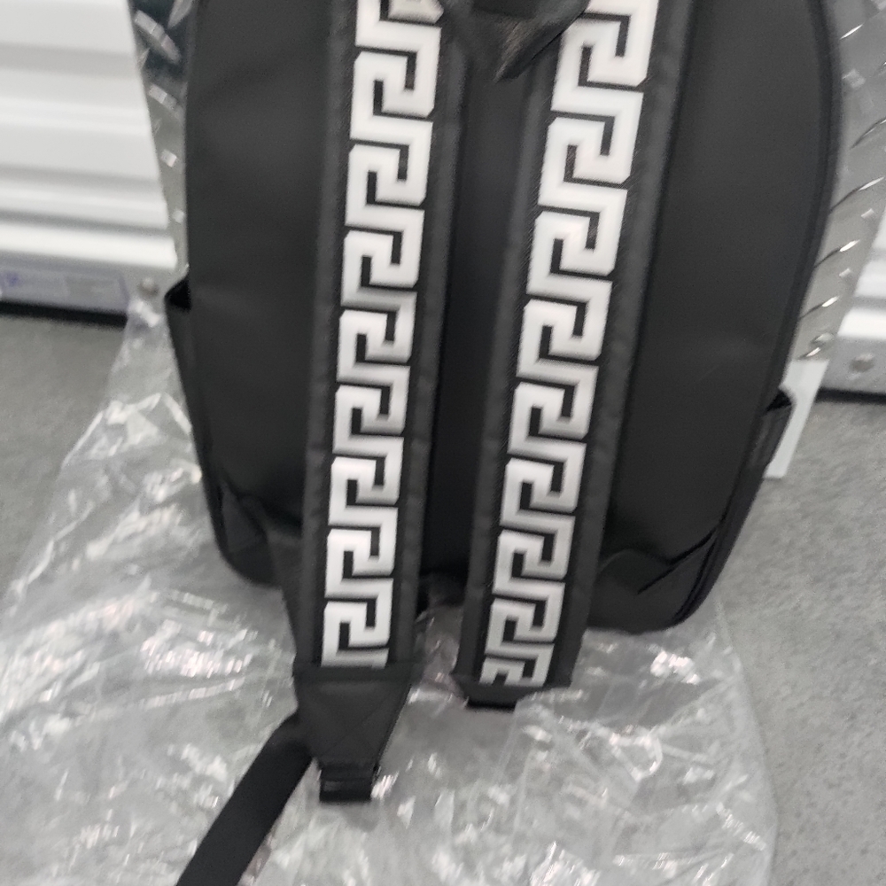 ✨Versace Perfumes backpack😍